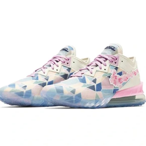 Nike atmos x LeBron 18 Low \'Sakura\' CV7562-101 main image 7